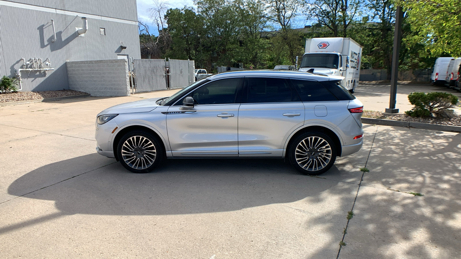 Used 2020 Lincoln Corsair Reserve w/ Equipment Group 201A AWD/4WD image 2