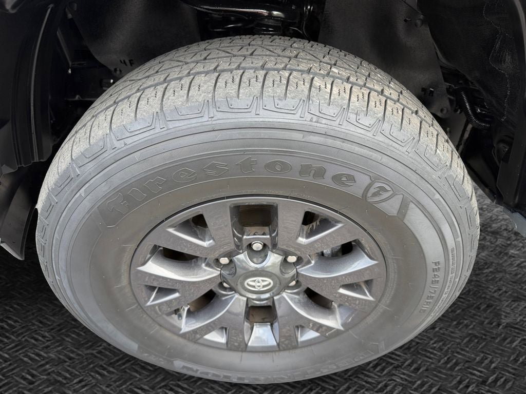 Certified 2023 Toyota Tacoma SR5 AWD/4WD image 11