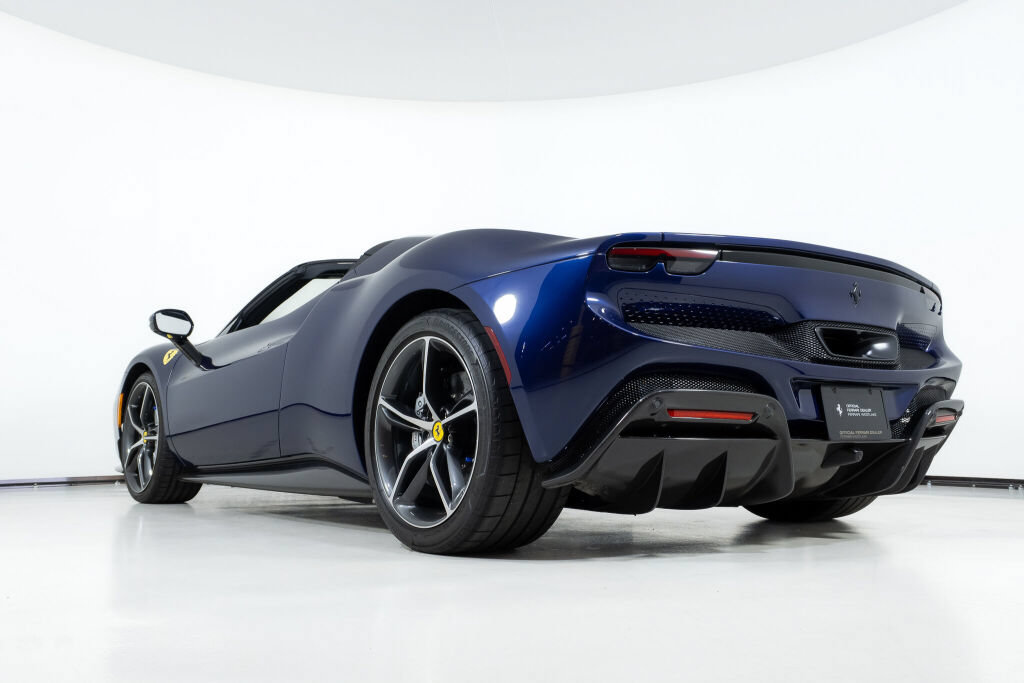 Used 2024 Ferrari 296 GTS RWD image 17
