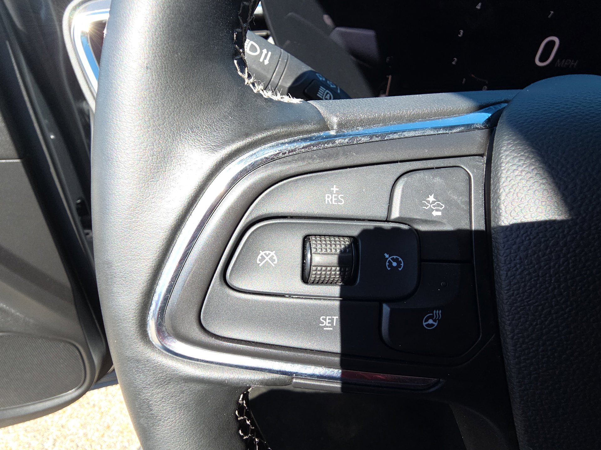 Certified 2025 Buick Encore GX Preferred w/ Comfort Package image 18