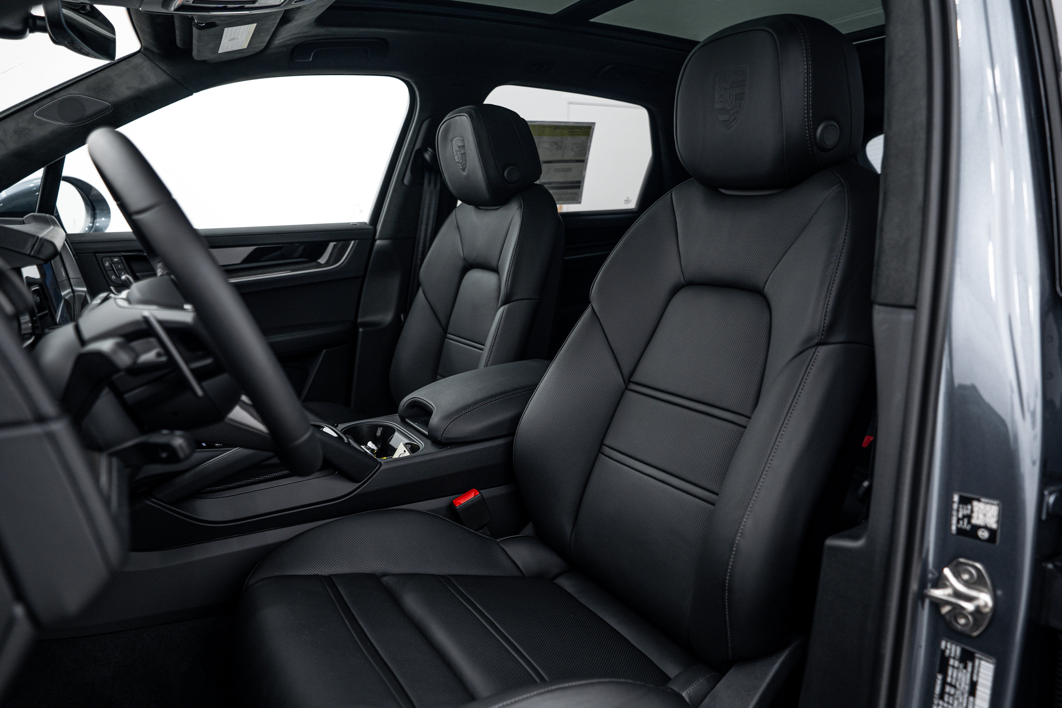 New 2026 Porsche Cayenne Turbo AWD/4WD image 22