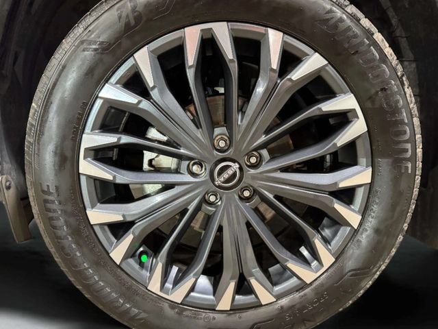 Used 2023 Nissan Rogue Platinum w/ Platinum Premium Package AWD/4WD image 33