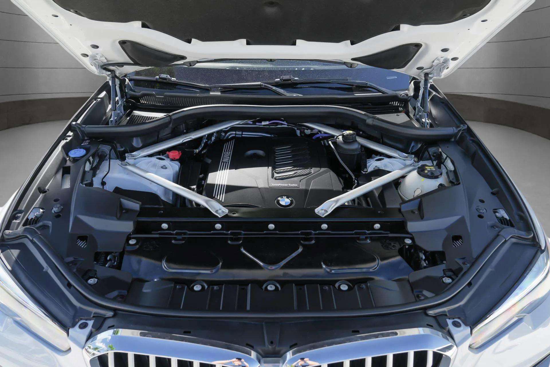 Used 2023 BMW X5 sDrive40i w/ Premium Package image 39