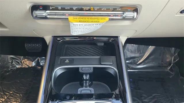 Certified 2025 Mercedes-Benz GLA 250 image 13