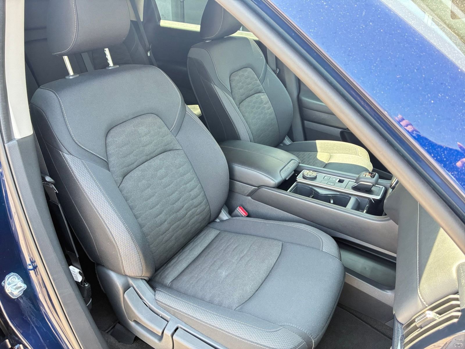 Used 2025 Nissan Pathfinder SV AWD/4WD image 44