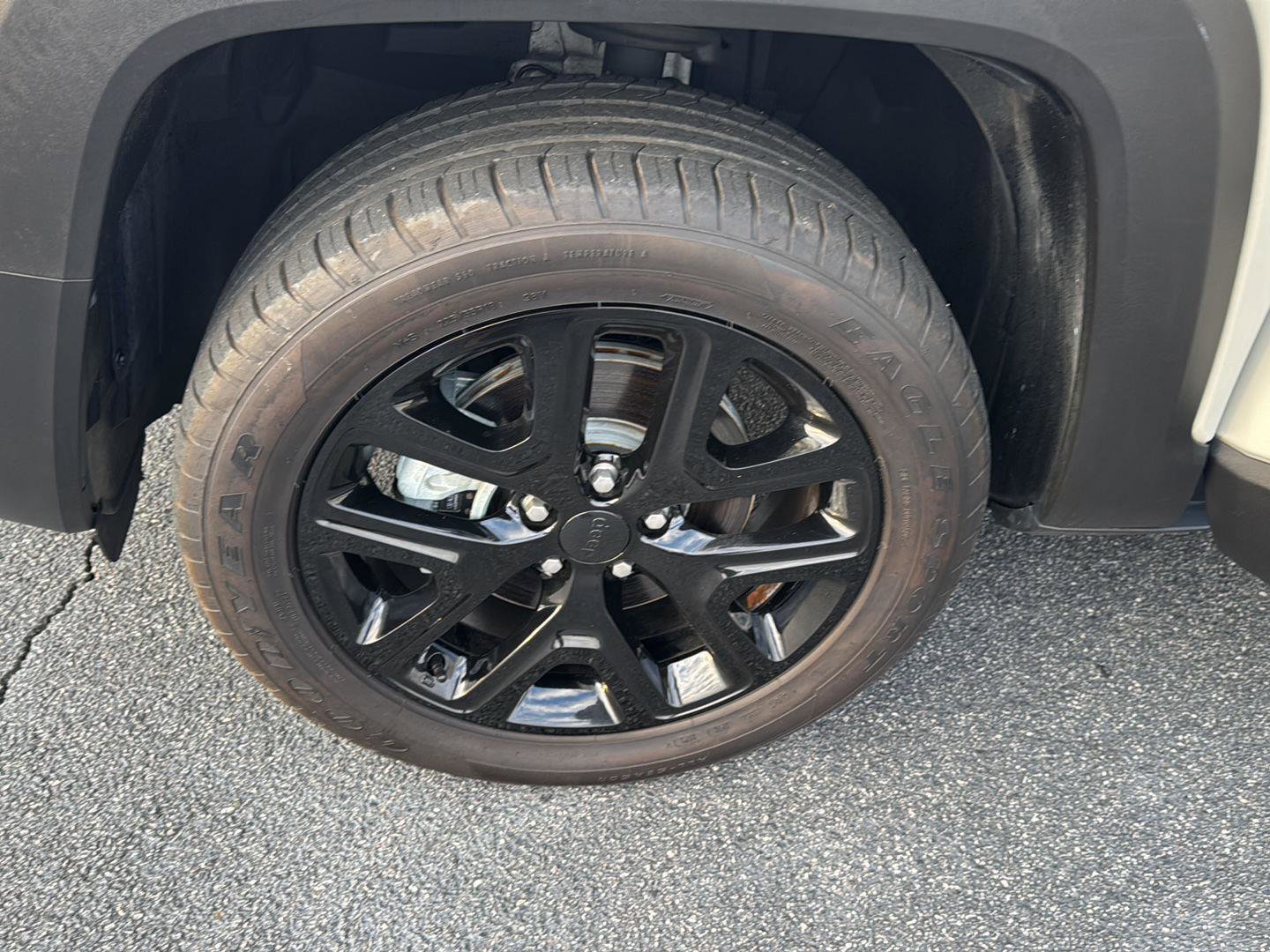 Used 2023 Jeep Renegade Altitude image 30