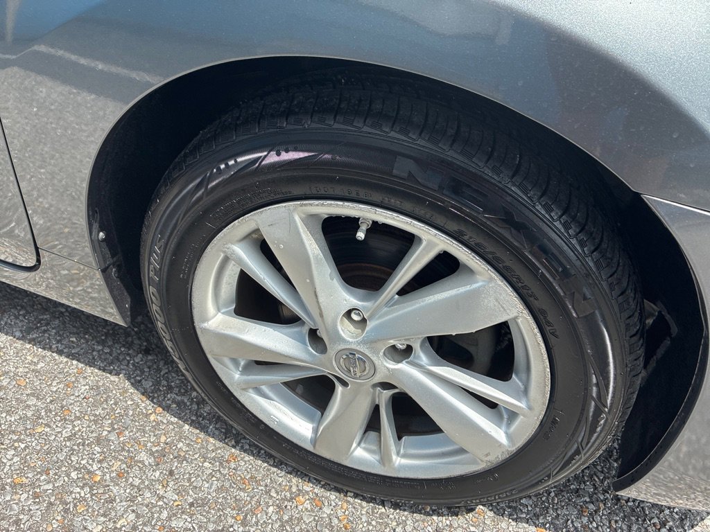 Used 2014 Nissan Altima 2.5 SL w/ Technology Package FWD image 4