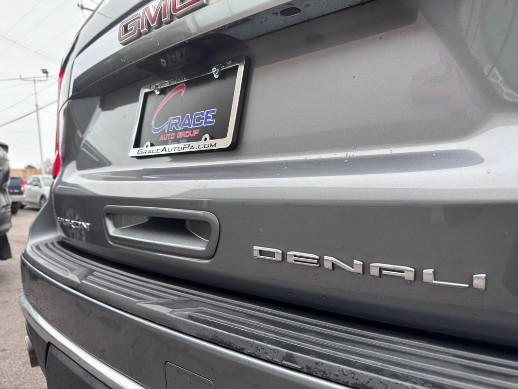 Used 2022 GMC Yukon Denali w/ Denali Premium Package image 48