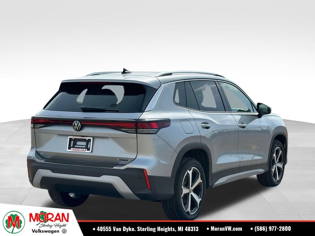 Used 2026 Volkswagen Tiguan SE AWD/4WD image 4