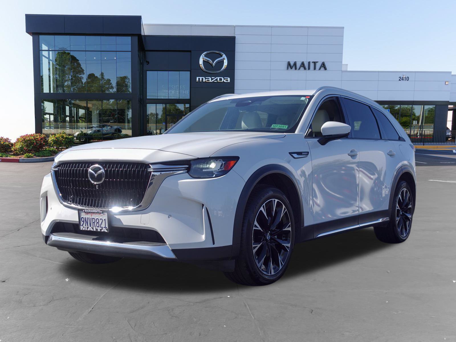 Certified 2024 MAZDA CX-90 Plug-In Hybrid w/ Premium Plus AWD/4WD image 9