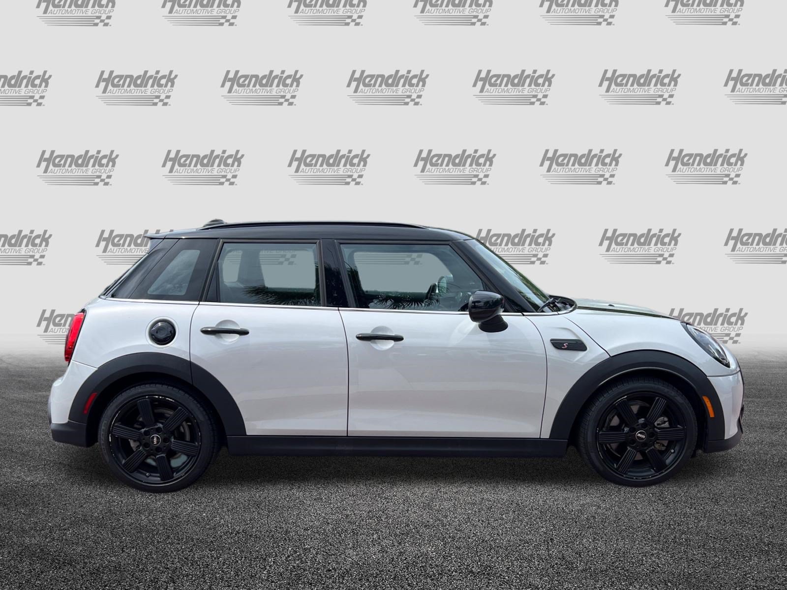Used 2022 MINI Cooper S FWD image 11