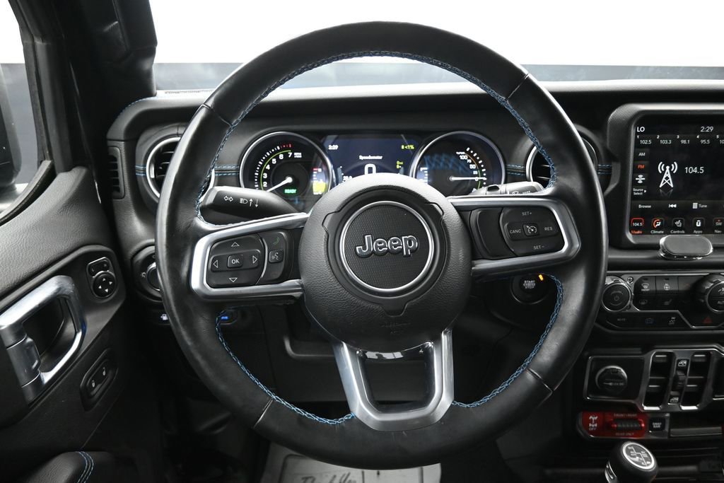 Used 2022 Jeep Wrangler Unlimited Rubicon 4xe w/ Steel Bumper Group AWD/4WD image 15