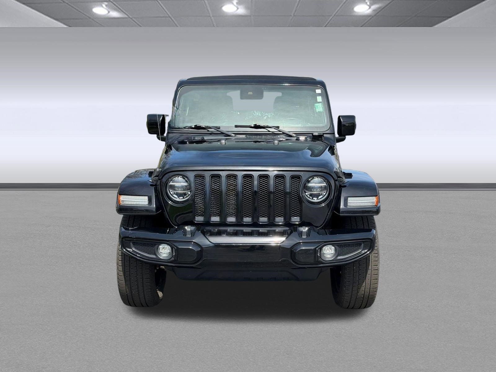 Used 2021 Jeep Wrangler Unlimited Sahara AWD/4WD image 5