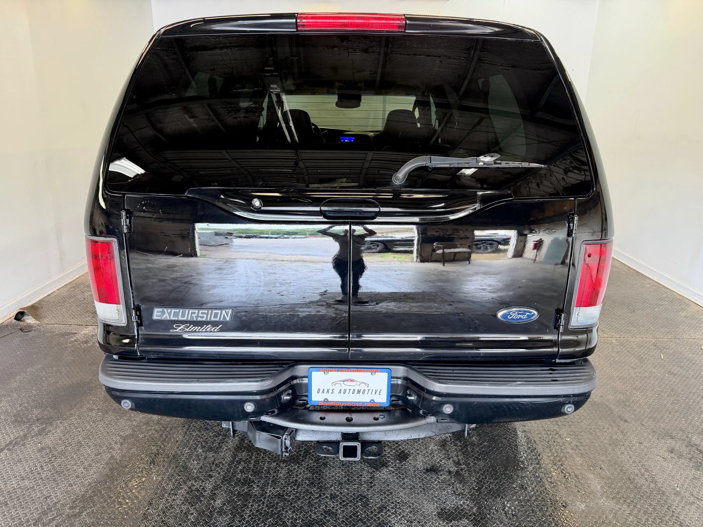 Used 2005 Ford Excursion Limited AWD/4WD image 6