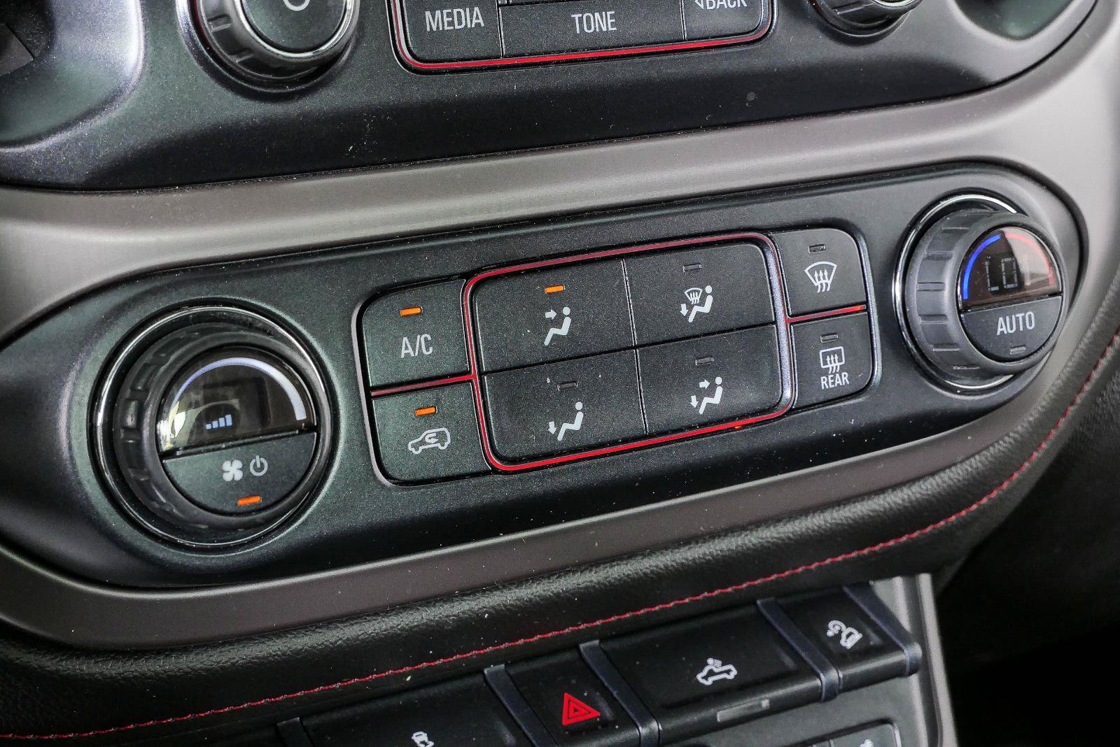 Used 2016 GMC Canyon SLE w/ All Terrain Package AWD/4WD image 15