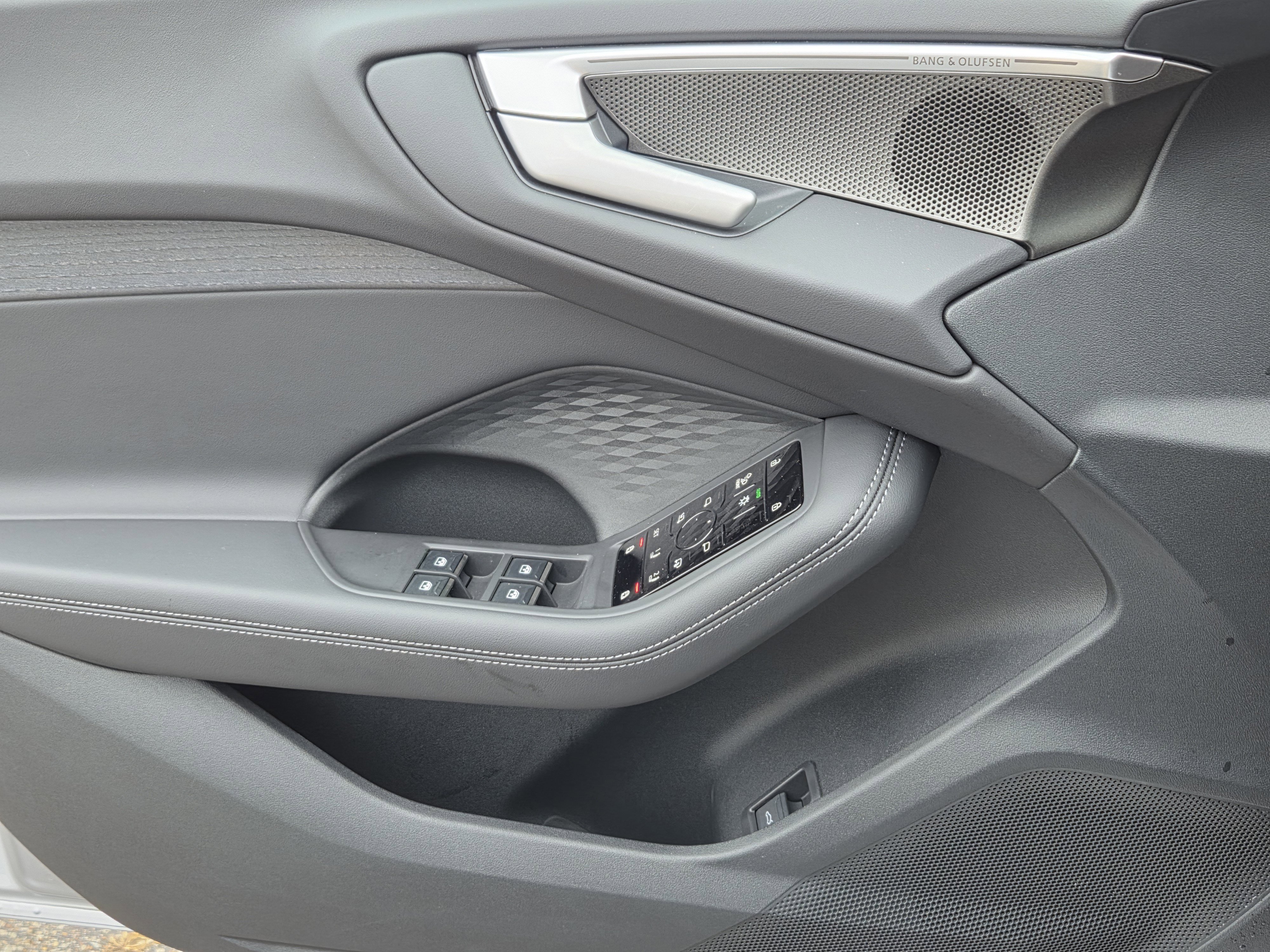 Certified 2025 Audi A5 2.0T Premium Plus w/ Premium Plus image 9