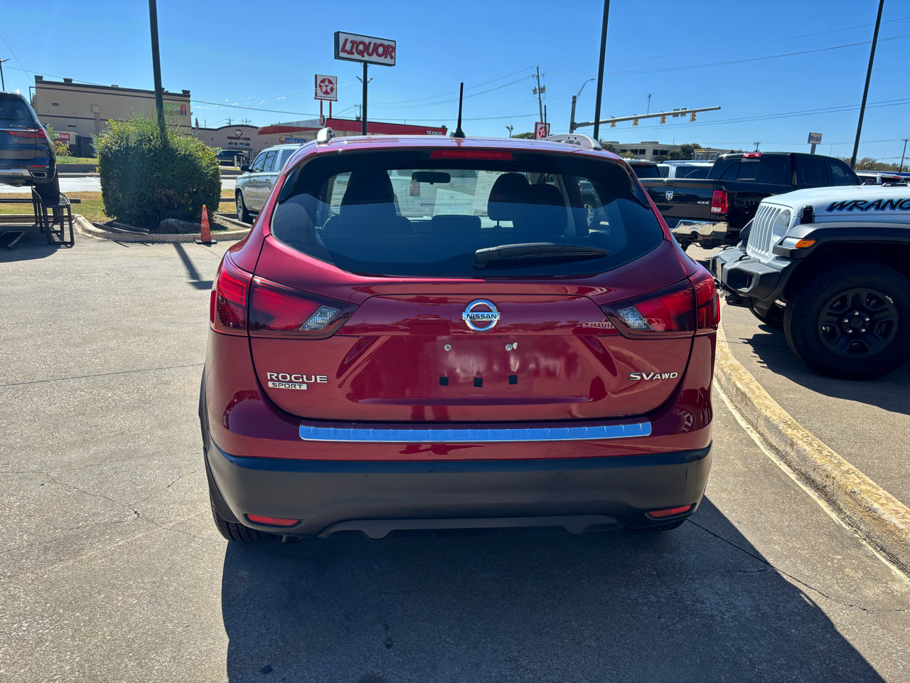 Used 2017 Nissan Rogue Sport SV w/ SV All-Weather Package image 5
