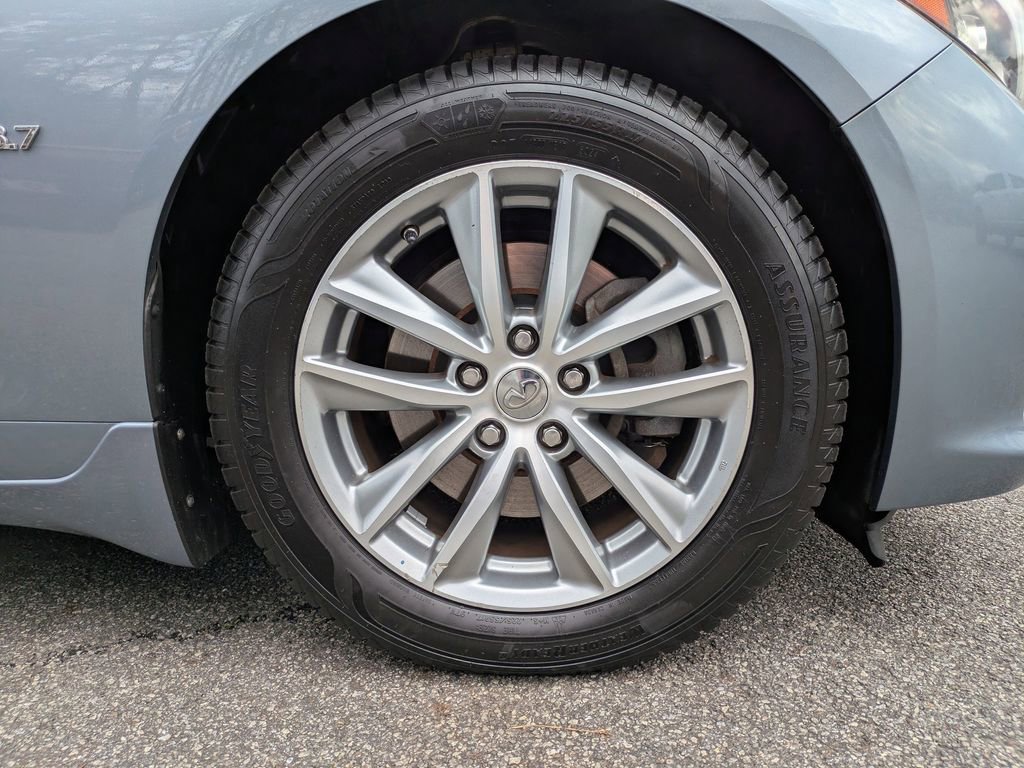 Used 2014 INFINITI Q50 2.0t w/ Moonroof Package image 11