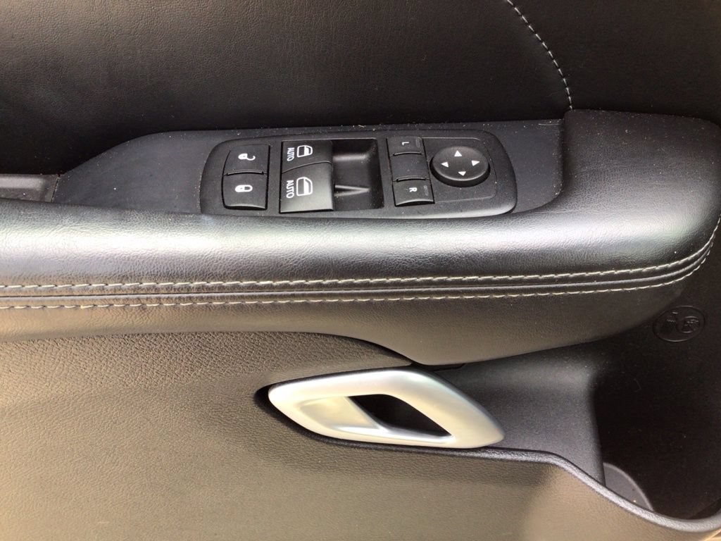Used 2015 Dodge Challenger SXT Plus w/ Driver Convenience Group RWD image 25