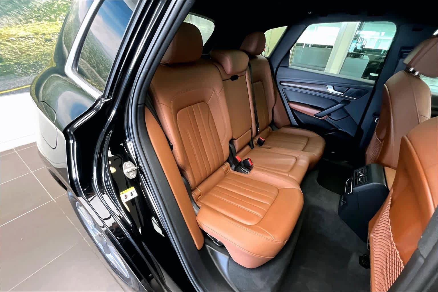 Certified 2023 Audi Q5 2.0T Premium w/ Convenience Package image 19