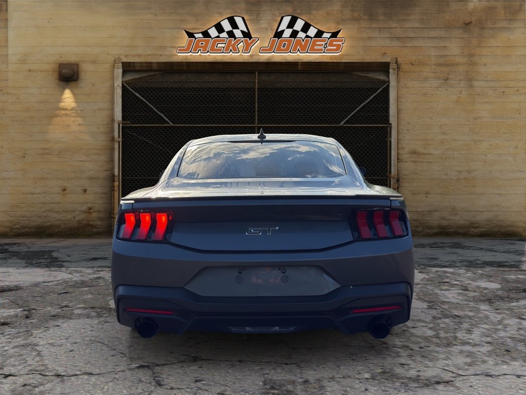 Used 2024 Ford Mustang GT RWD image 7