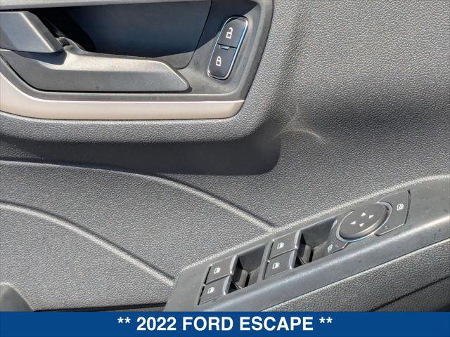Certified 2022 Ford Escape SE image 11