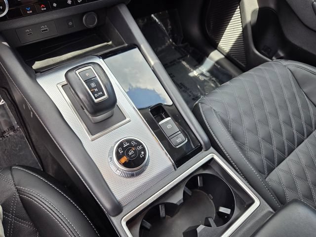 Used 2024 Mitsubishi Outlander SEL FWD image 25