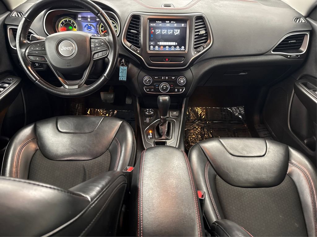 Used 2020 Jeep Cherokee Trailhawk image 20