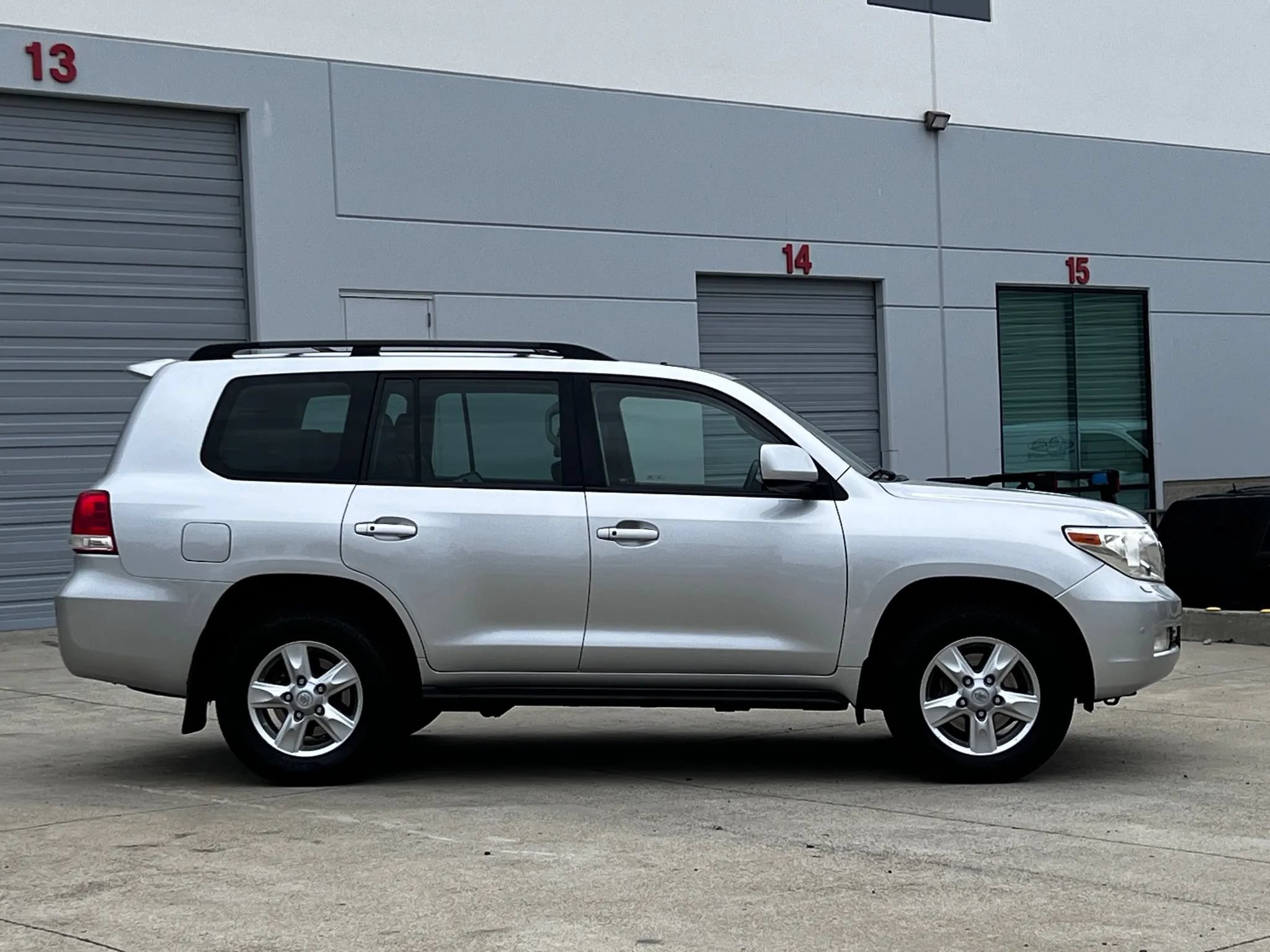 Used 2008 Toyota Land Cruiser AWD/4WD image 3