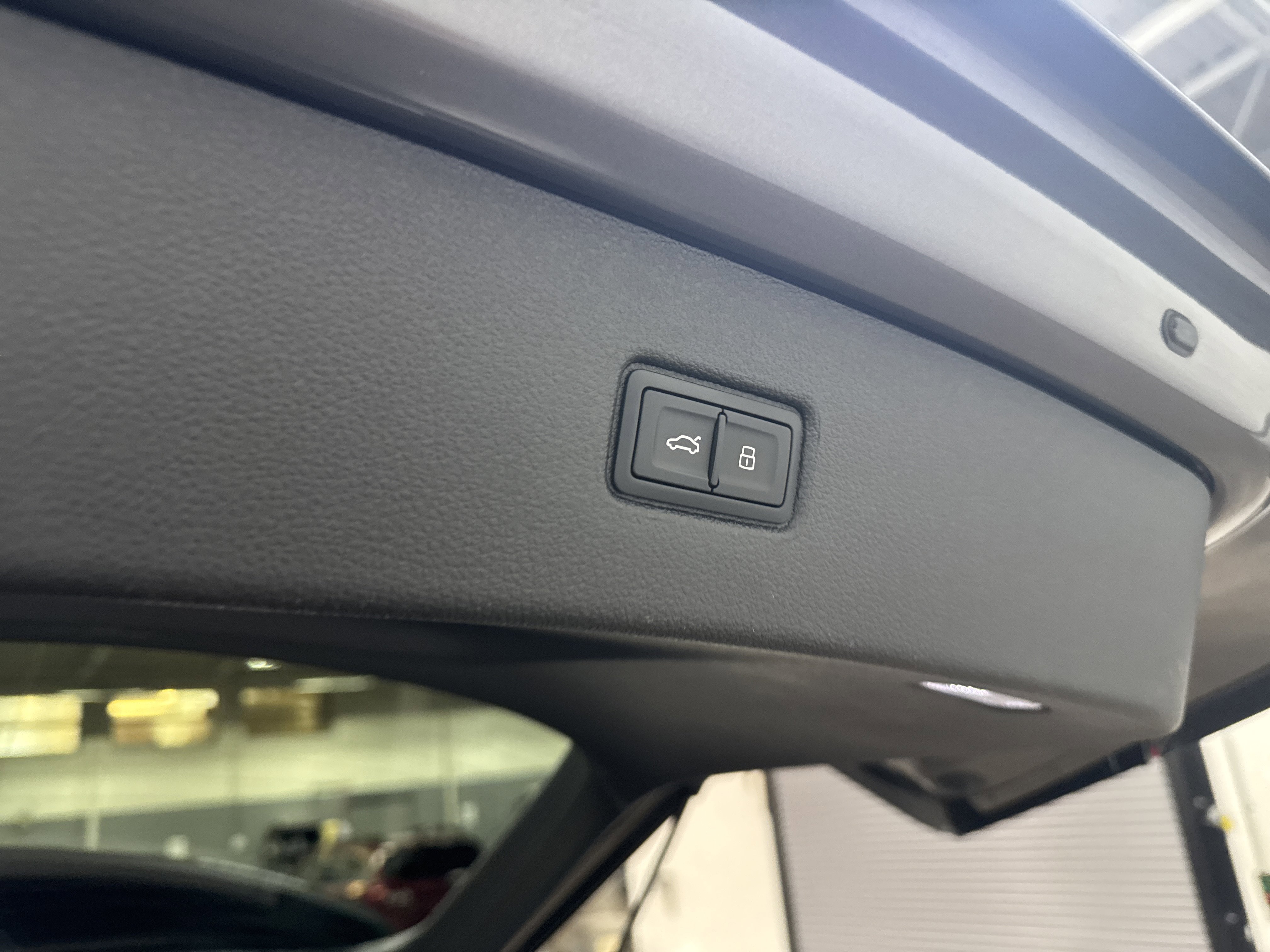 Used 2025 Audi Q7 3.0T Premium Plus image 36