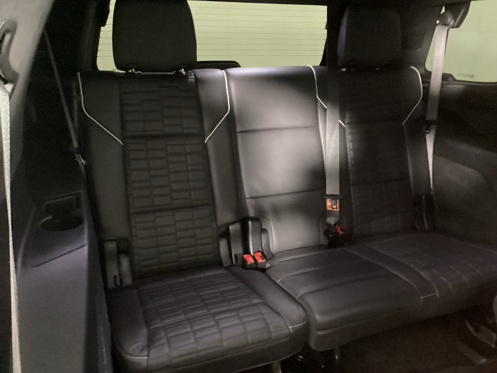 Used 2023 Cadillac Escalade Sport Platinum w/ LPO, ONYX Package AWD/4WD image 12
