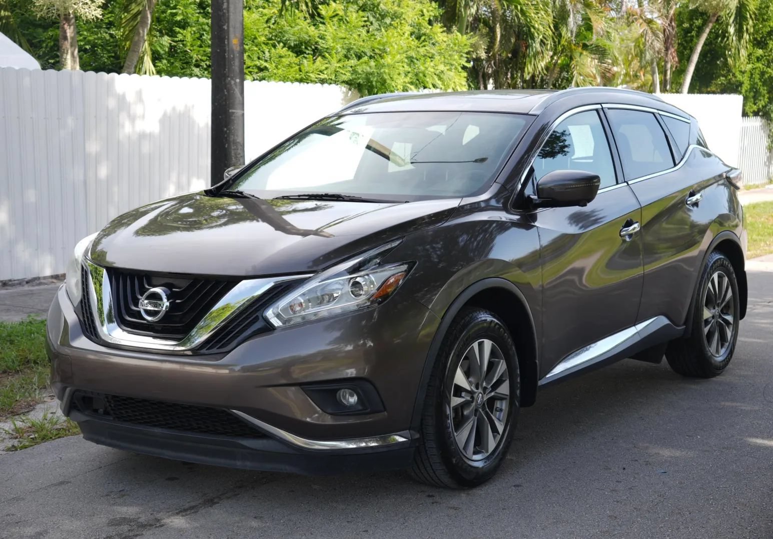 Used 2017 Nissan Murano SL w/ SL Technology Package FWD image 4