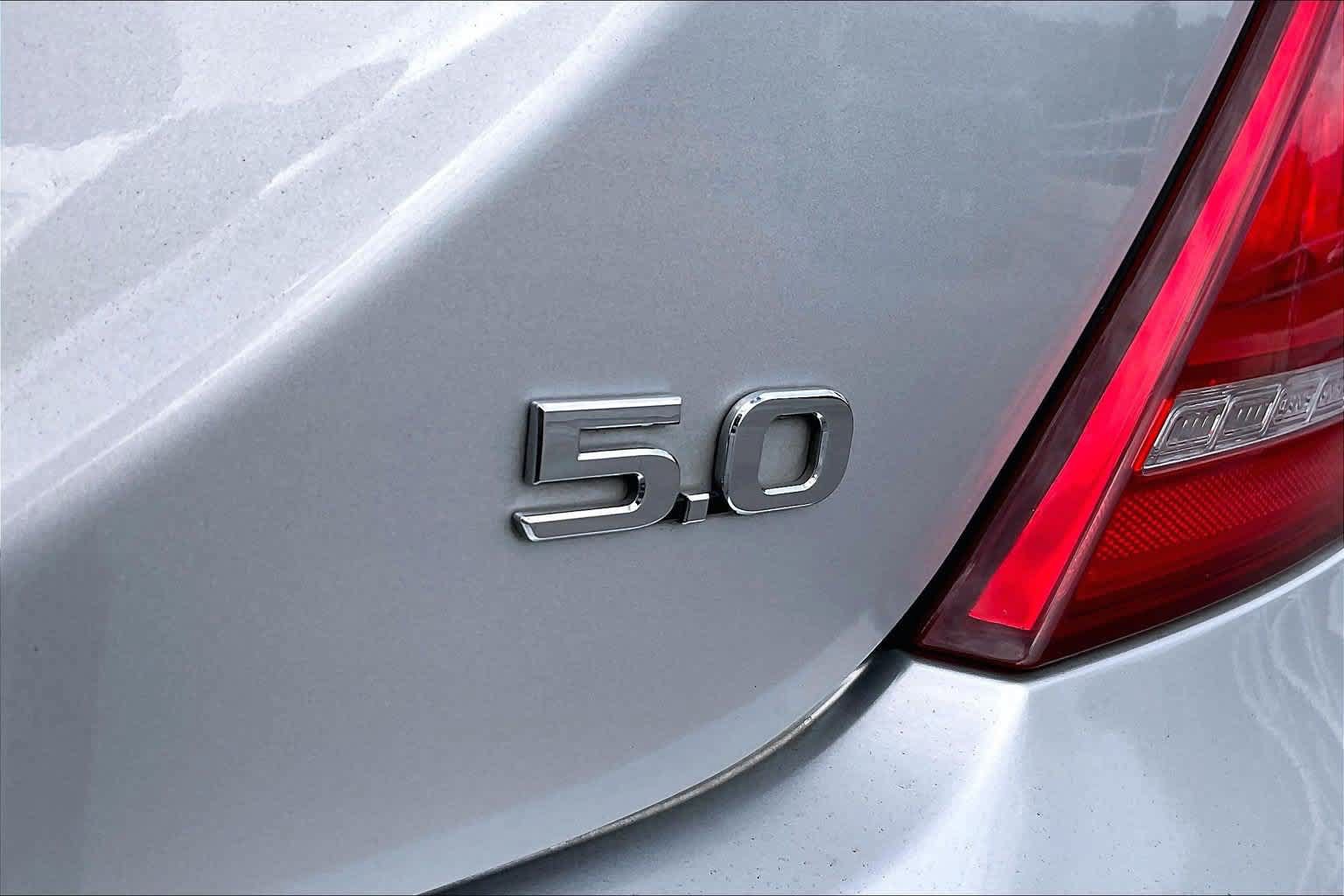 Used 2019 Genesis G90 5.0 Ultimate RWD image 7