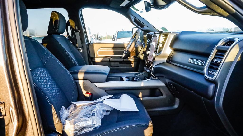 New 2026 RAM 2500 Big Horn AWD/4WD image 20