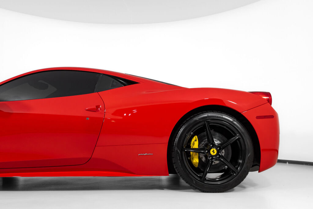 Used 2013 Ferrari 458 Italia Coupe RWD image 14