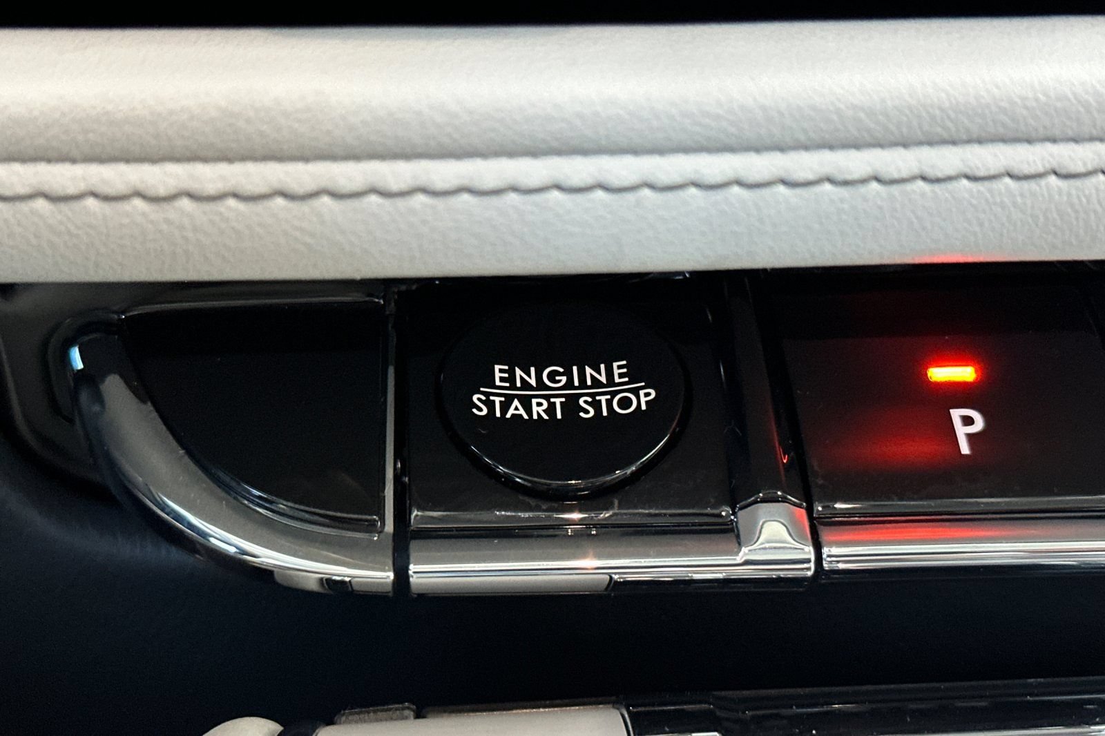 New 2025 Lincoln Aviator Reserve w/ Equipment Group 201A AWD/4WD image 23