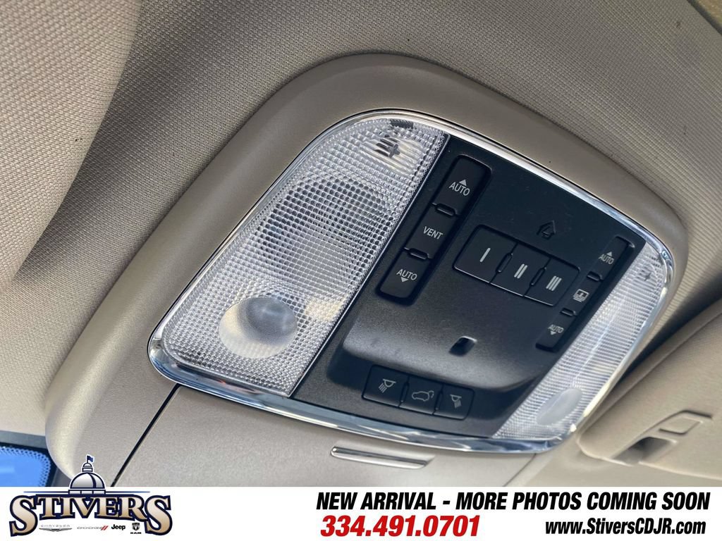 Used 2017 Jeep Grand Cherokee Overland w/ Jeep Active Safety Group AWD/4WD image 34