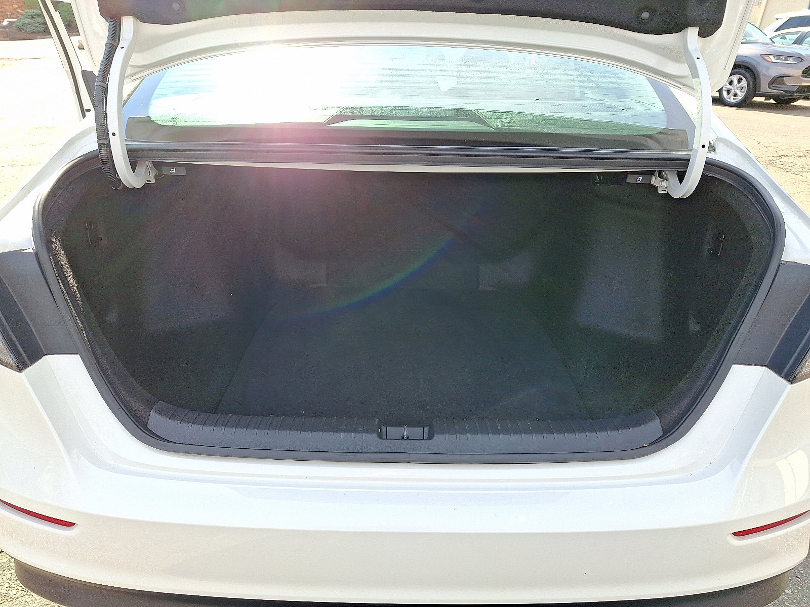 Certified 2023 Honda Accord EX image 28