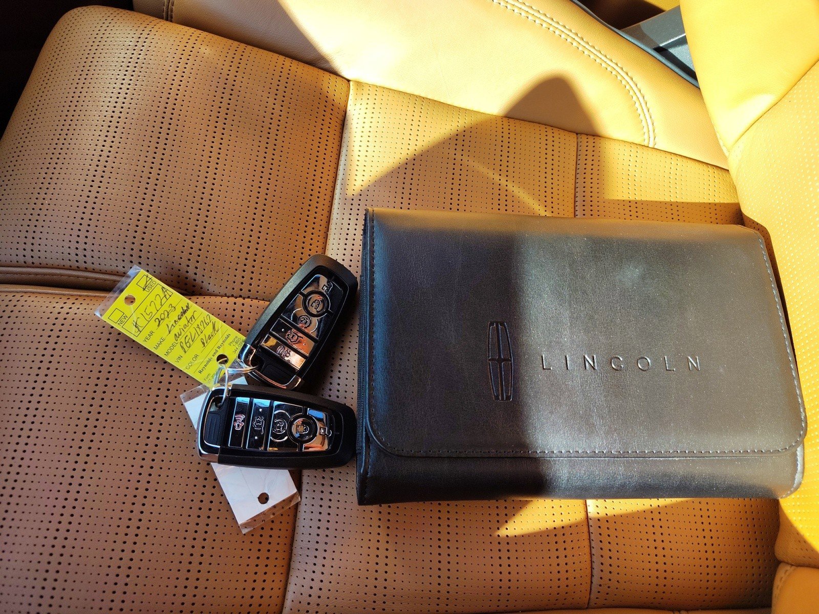 Used 2023 Lincoln Aviator Black Label w/ Class IV Trailer Tow Package image 24