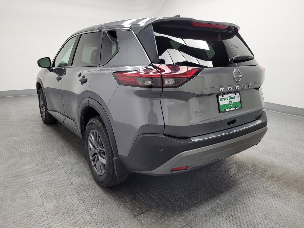 Used 2023 Nissan Rogue S image 5