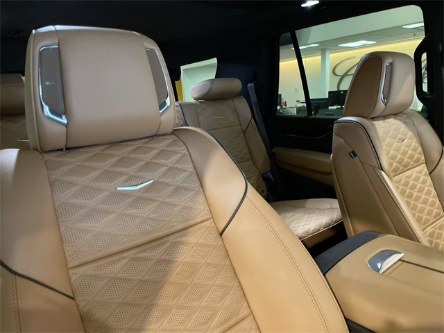 Certified 2023 Cadillac Escalade Sport w/ Touring Package image 21