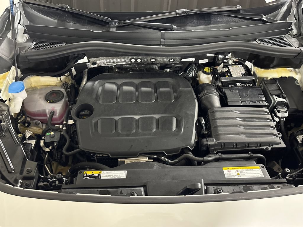 Used 2025 Volkswagen Tiguan SEL R-Line AWD/4WD image 13
