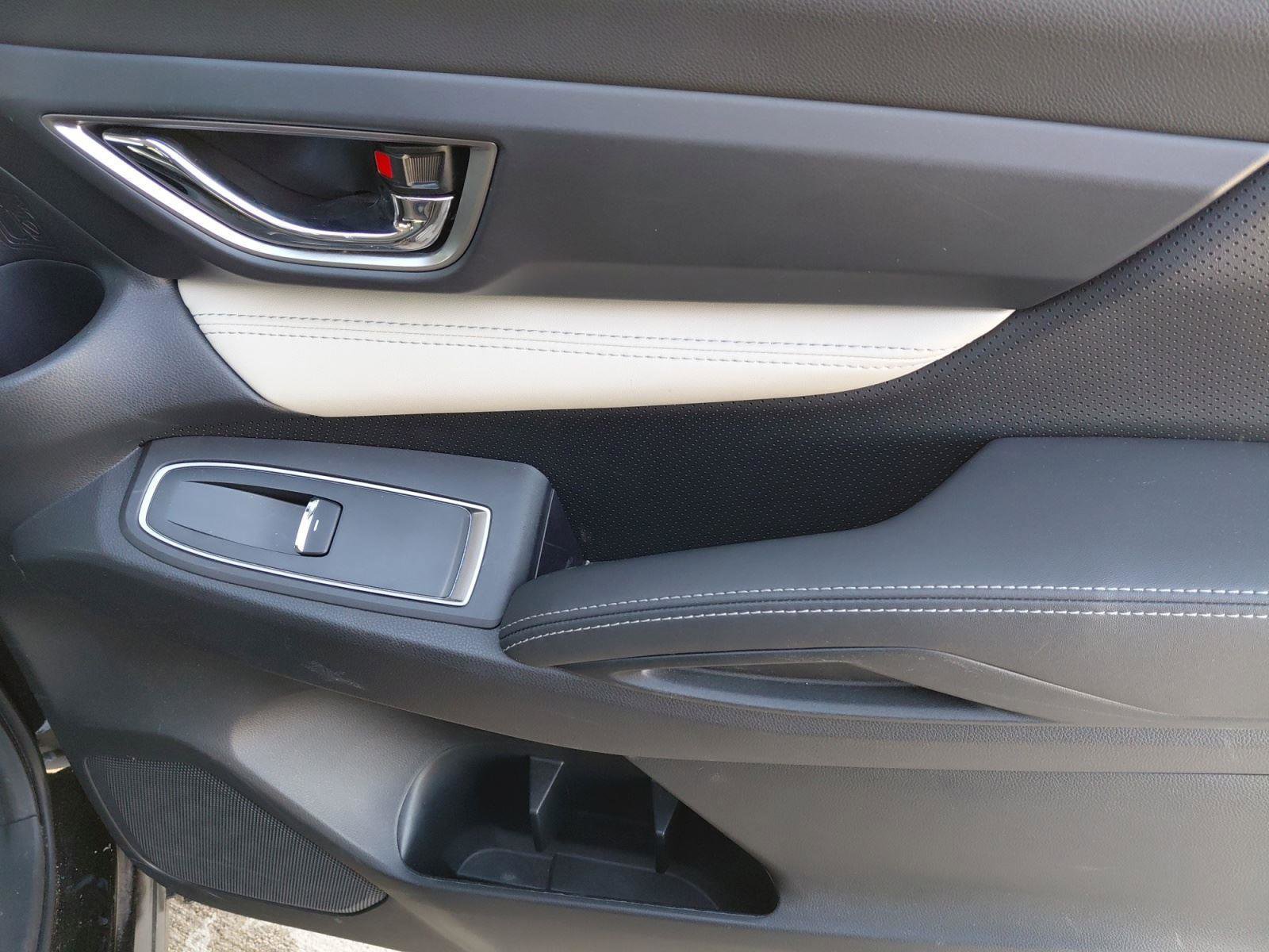 Used 2022 Subaru Ascent Limited image 22