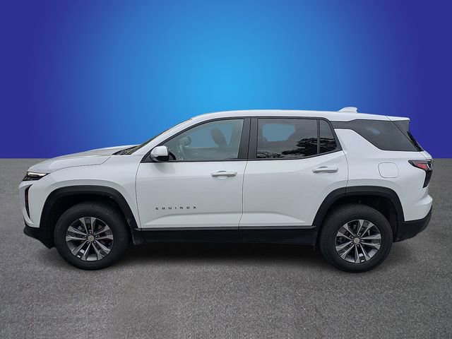 Used 2025 Chevrolet Equinox LT FWD image 2