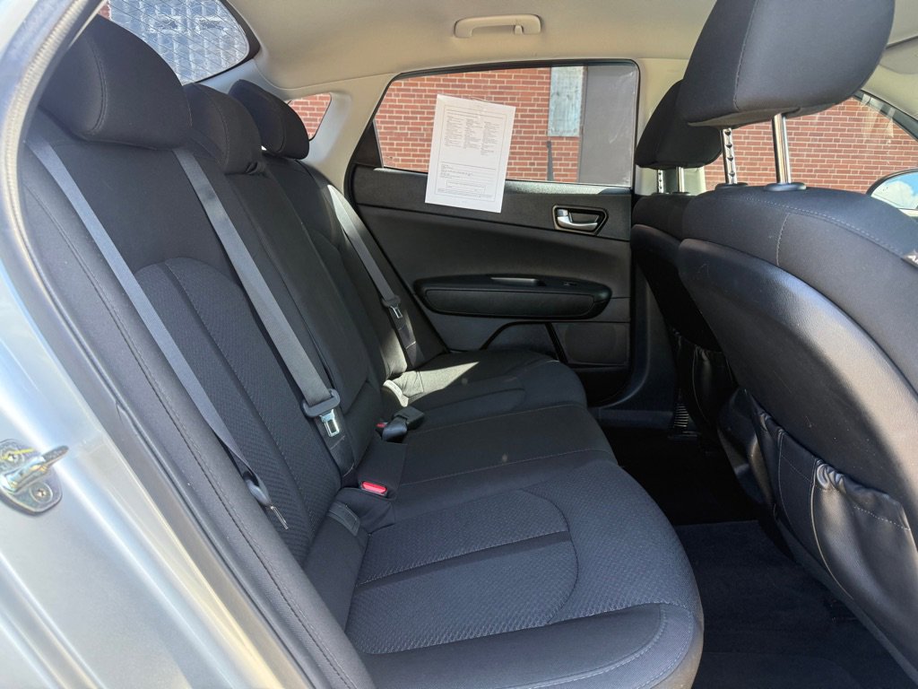 Used 2018 Kia Optima LX image 12