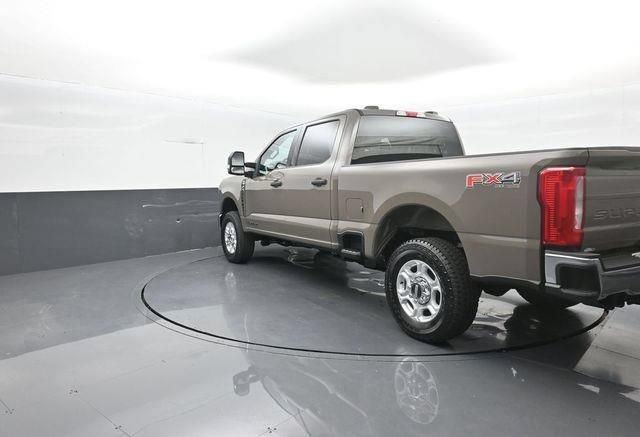 New 2026 Ford F250 XLT w/ FX4 Off-Road Package AWD/4WD image 5
