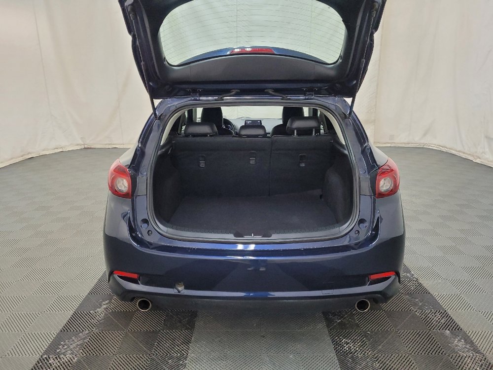 Used 2018 MAZDA MAZDA3 Grand Touring image 29