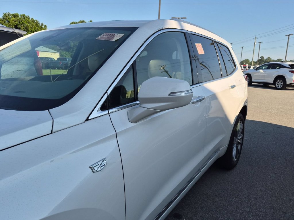 Certified 2025 Cadillac XT6 Premium Luxury w/ LPO, Floor Liner Package AWD/4WD image 40