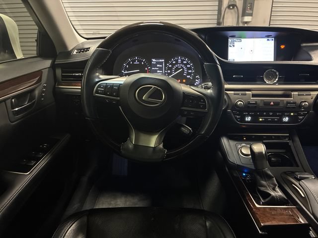 Used 2016 Lexus ES 350 FWD image 13