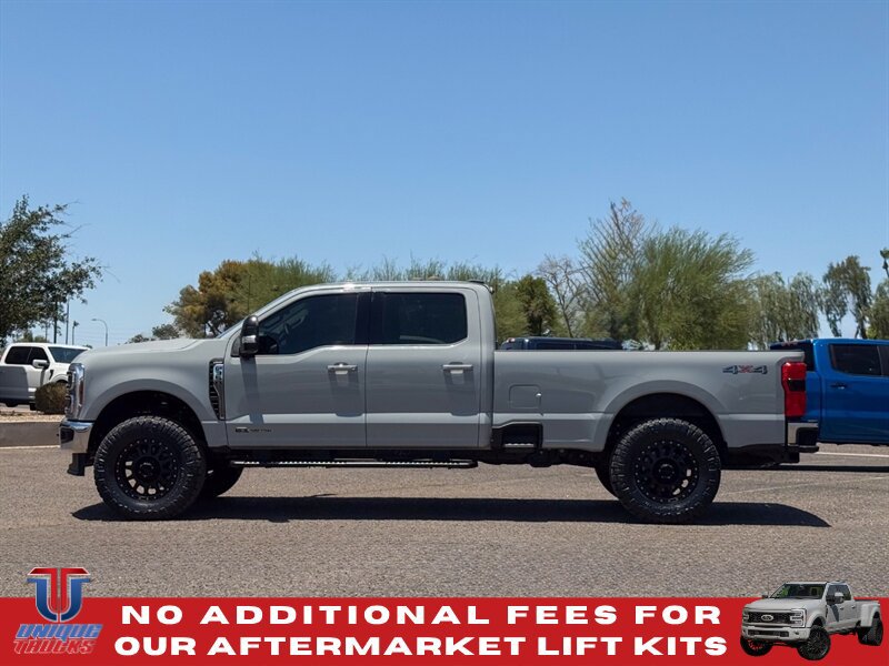 Used 2025 Ford F350 Lariat w/ Camper Package AWD/4WD image 4